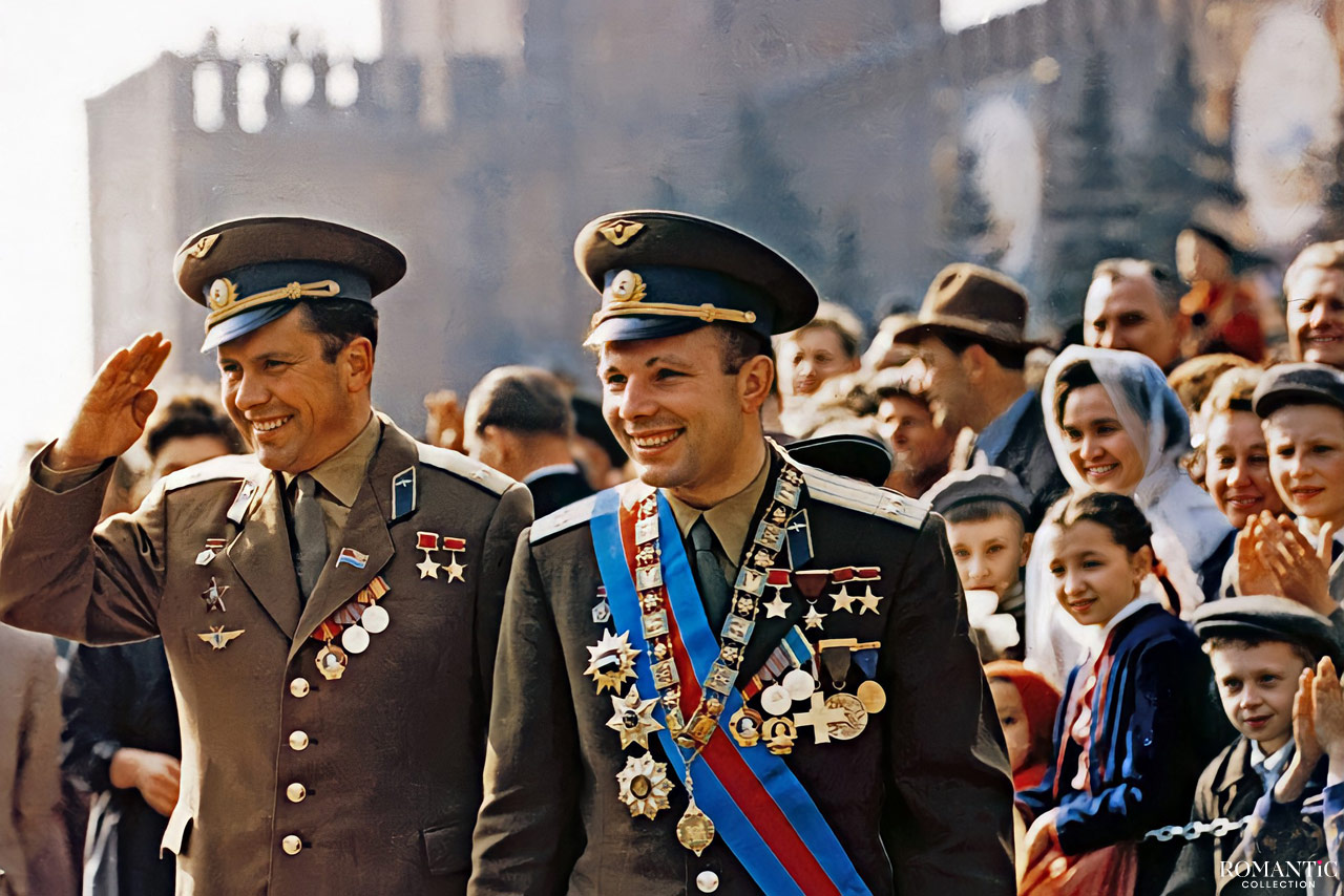 Юрий Гагарин на Красной площади