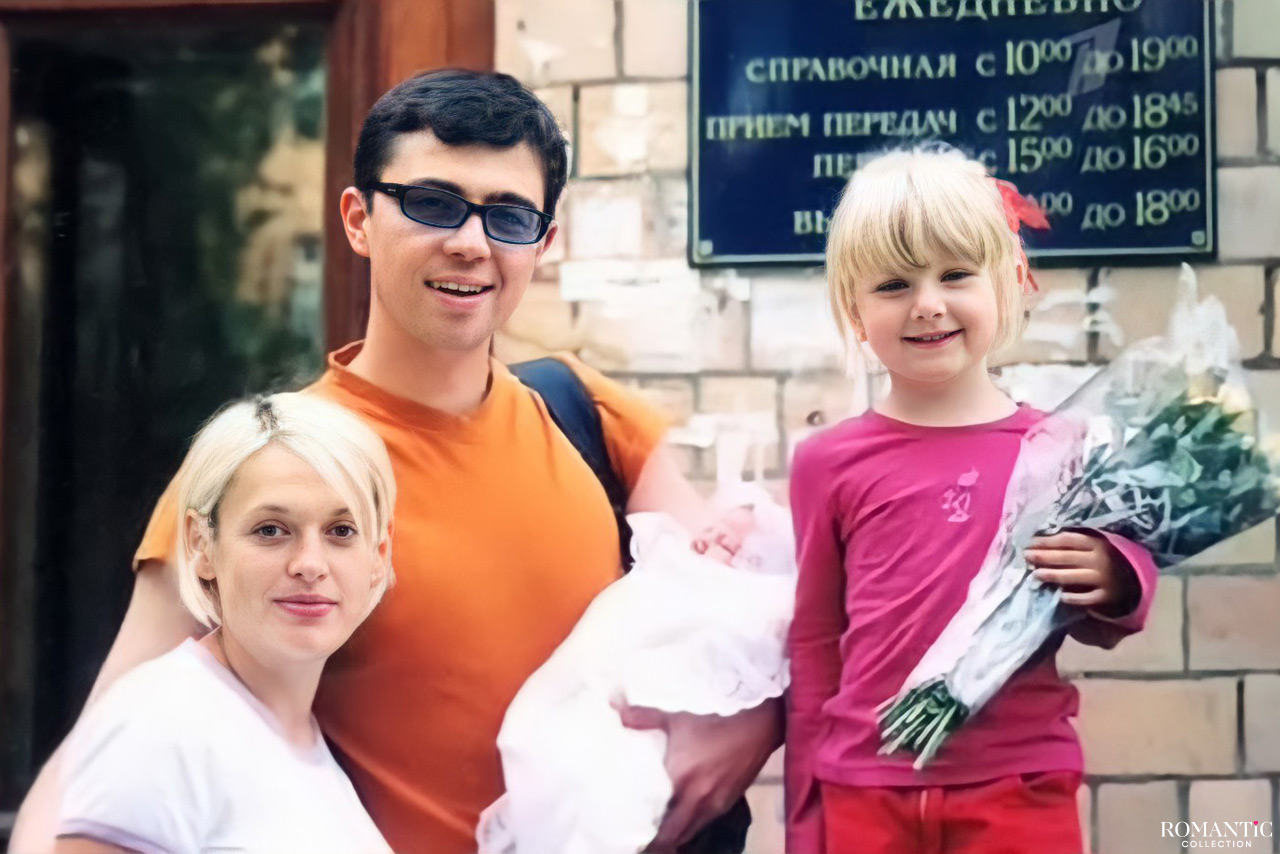 Сергей Бодров с женой Светланой и детьми
