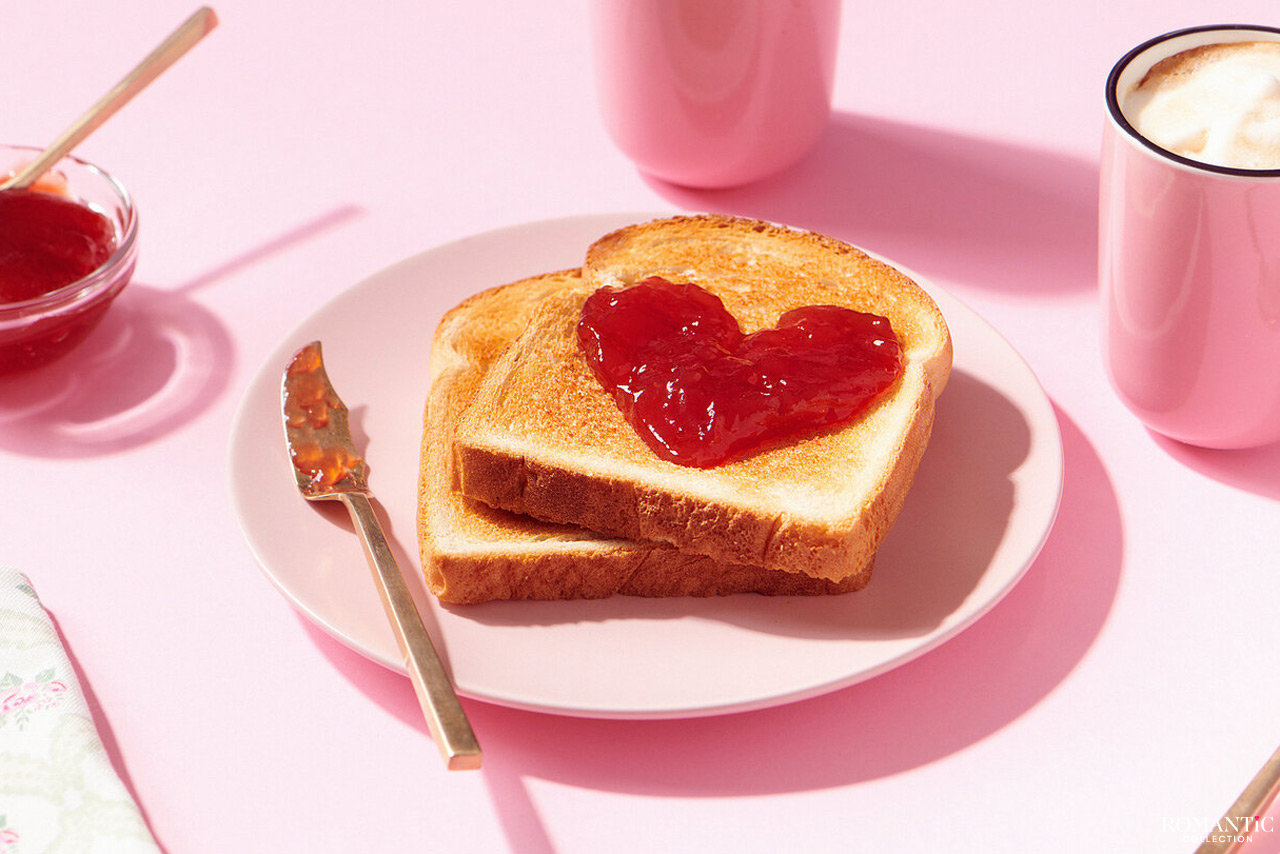Влюблённые тосты на завтрак 14 февраля