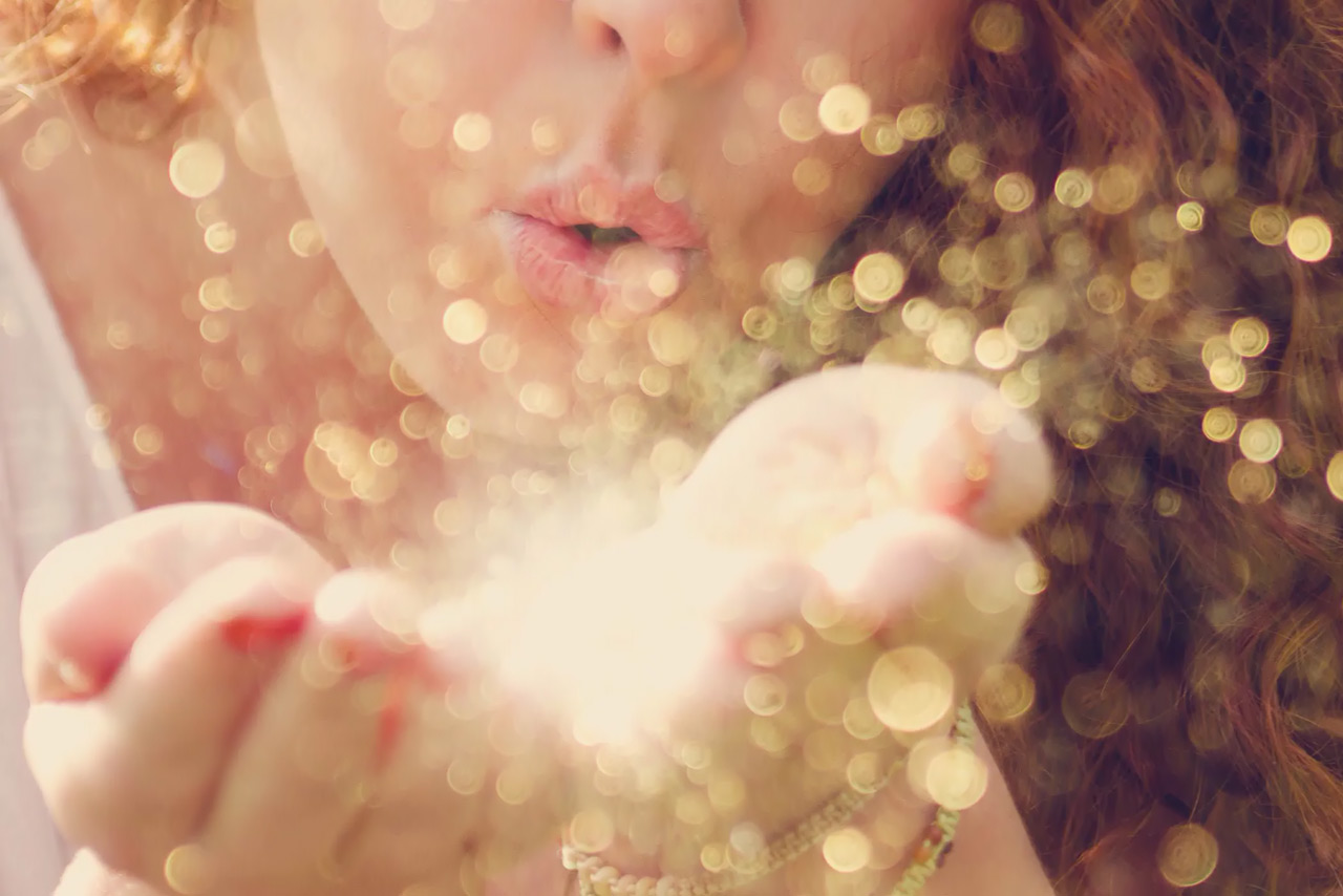 К чему чешется правая ладонь