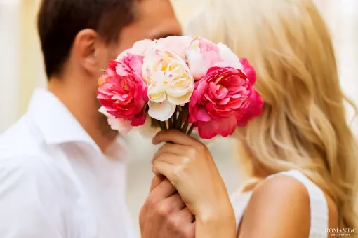 Как правильно дарить цветы по этикету